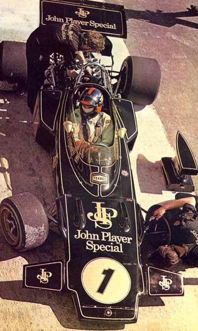 liverylust's tweet photo. 1979 JPS Lotus F1. #liverylust http://t.co/SKZOSGjLlo
