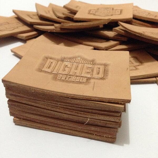 DIGHED_ID's tweet photo. The thickness of our leather patch shows its toughness and durability. #DIGHED #CannotBeLeftBehind http://t.co/MaFDcFrDyo