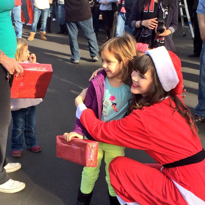 Watch Claire Sinclair's leaked NSFW photo on TwXstars