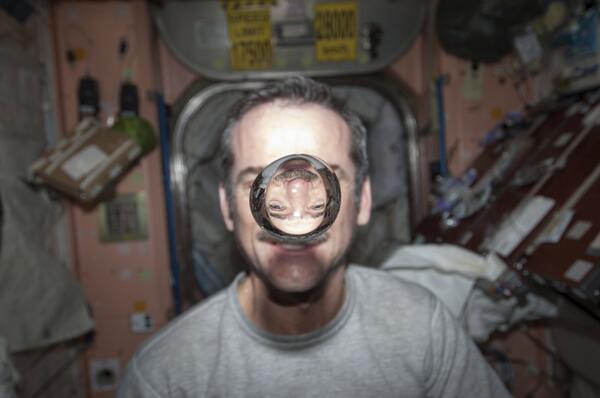 WSJeurope's tweet image. Best photos of 2013 wsj.com/POY2013 Includes this pic of @Cmdr_Hadfield and a water bubble from Jan, @reuters