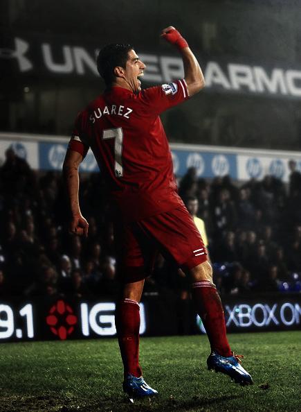 LFCPicture's tweet photo. 17 celebrations http://t.co/UlYBkFkTjr