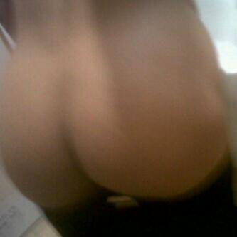 Slobi17's tweet photo. منو نفسه فيها ☹ http://t.co/6h1pQ2K8v6