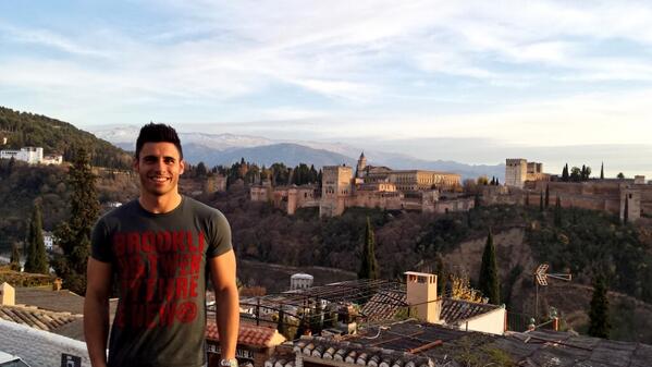 NoelBayarri's tweet photo. Granada es algo más que la Mae West chicos... http://t.co/UjAoUJqwTC