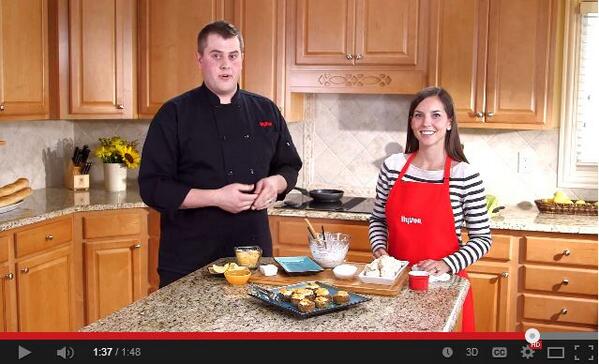 MidtownHyVee's tweet photo. Yum! Learn how to make cheesy crab-stuffed mushrooms with @iowagirleats and @chefandrew1022: http://t.co/YE2JMnrBM9 http://t.co/MzdK6mpbRv