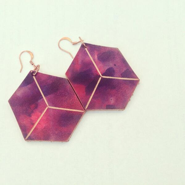 TheDIYLab's tweet image. My friend provides personality assessments through earrings. On these by @FitzyDesign: I'm a dreamer who seeks order