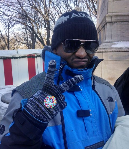 MotoTweetFleet's tweet photo. .@djstreetsweeper rockin' those gloves. #MeetMoto http://t.co/2pHLTMDDKc