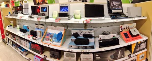 cxy's tweet image. Bluetooth speakers : 2013 :: digital photo frames : 2010 #retailpatterns