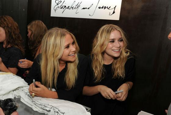 OlsenAshleyfull's tweet photo. my sister @OlsenMaryKatee and me @OlsenAshleyfull http://t.co/CnWP5ZsMSI