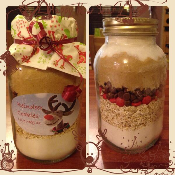MeganKChambers's tweet photo. @KirstieMAllsopp my Rudolph Cookie jars are feeling inferior... 😕 #CraftyChristmas http://t.co/Mxv8E3b0UY