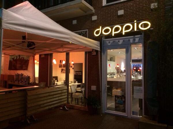 @doppioleeuwarden is er klaar voor <a href="/SeriousRequest/">3FM Serious Request</a> #glazenhuis