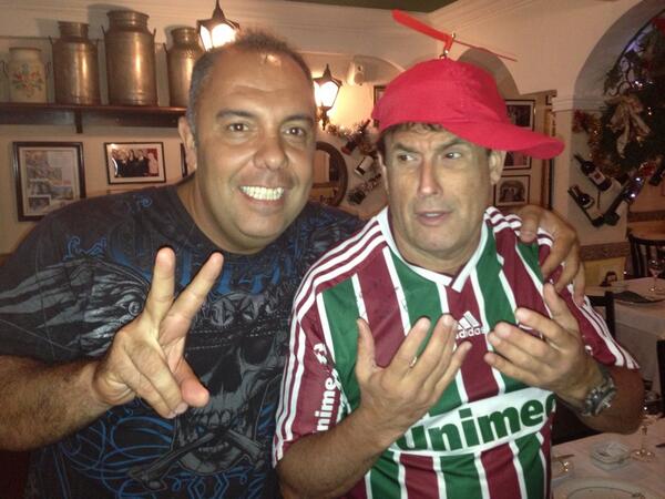 Eu e Sergio Malandro assistindo a ultima rodada do campeonato brasileiro , por pouco em parceiro ....