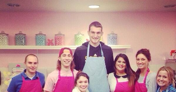 Thank you fans for coming out to @ColossalCleve today to support me and <a href="/DistinXion/">DistinXion</a>. Had a great time.