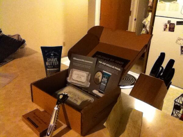 Cadih2oworth's tweet image. Got my 1st  @DOLLARSHAVECLUB kit. Can't wait 2 dominate the day w/  #ONEWIPECHARLIES #SHAVEBETTERSHAVEBUTTER