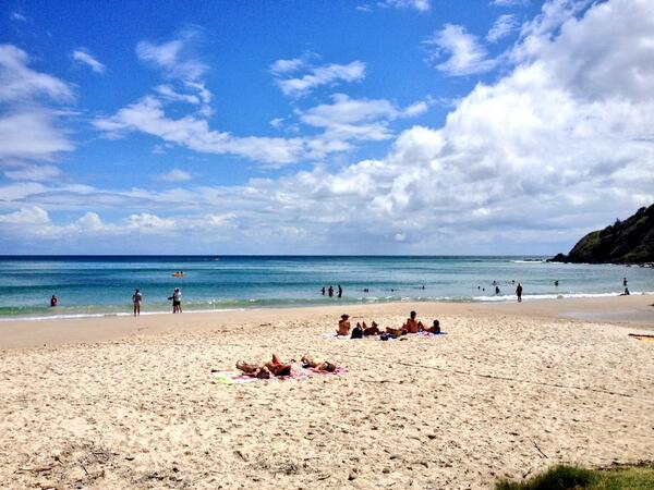 geewolff's tweet photo. Magic morning at Wategos #byronbay http://t.co/yufFb8CAjT