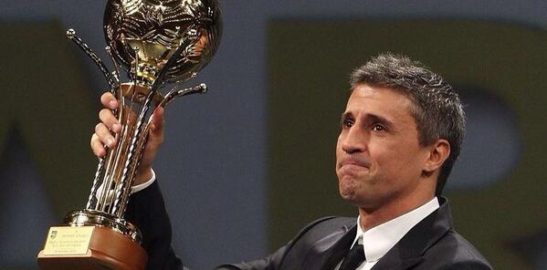 Crespo's tweet photo. Un grande orgoglio essere stato scelto come miglior calciatore dei primi 100 anni del @ParmaFC!! http://t.co/voyEYnlaGO