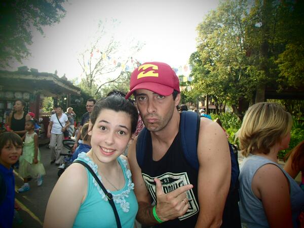 iheartlarryxo's tweet image. +Chicas.
-Qué?
+Chicas, chicas.
-Qué, qué.
+Chicas, chicas, chicas.
-Qué, qué, quéee
+Las quiero.
#FunTimeForever