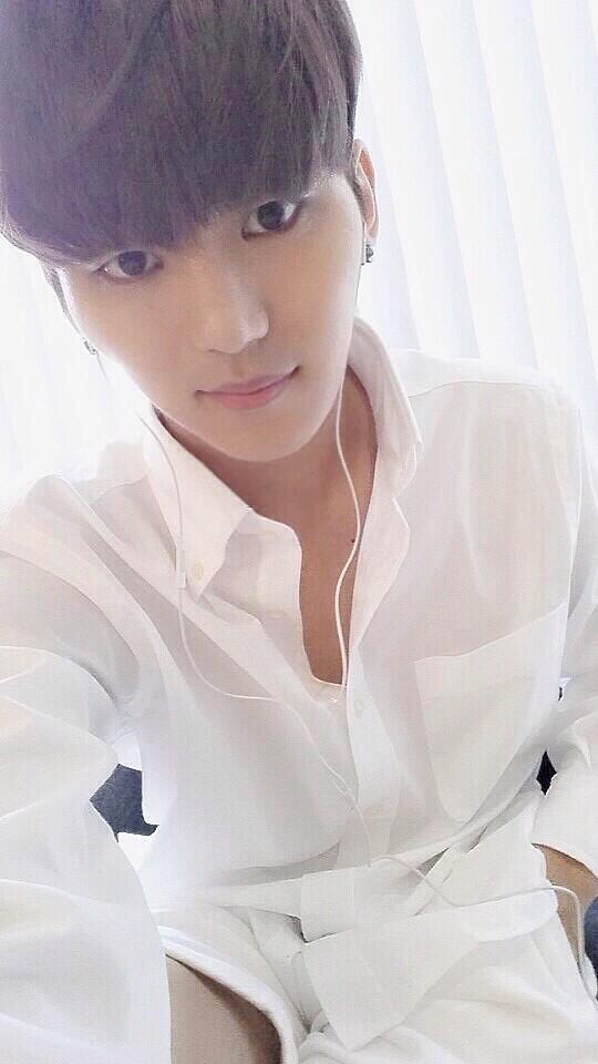 BbqGI5DCIAAz4jl.jpg:large