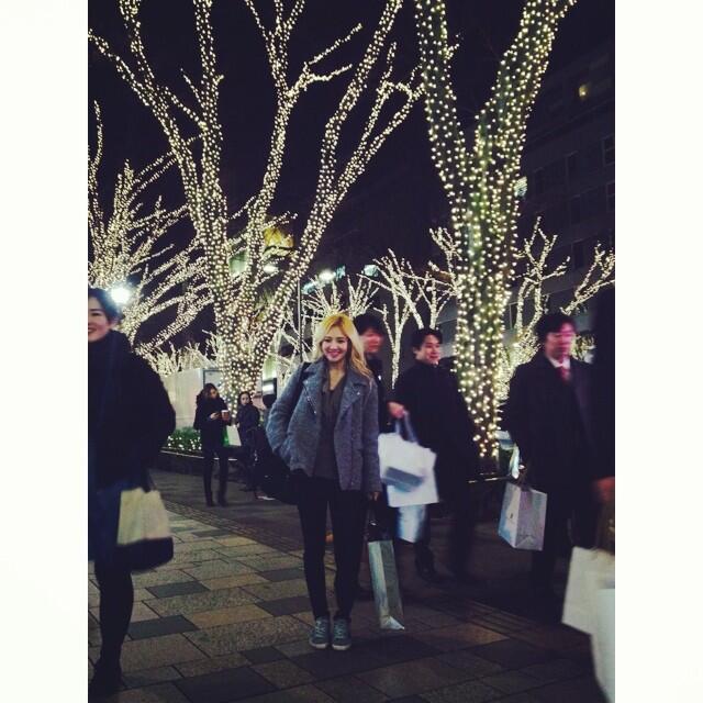 BbqeIKbIEAAcCyr.jpg:large