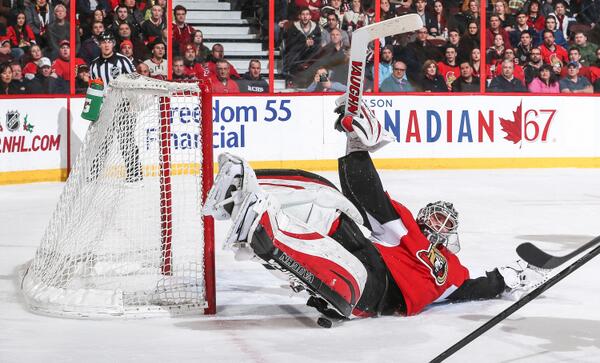 tendy_news's tweet image. #StackThemUp ! @NHL: Decent save by @Senators goalie Robin Lehner: s.nhl.com/rPDnj