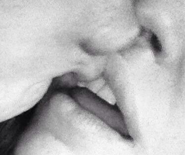 dsaisn's tweet photo. @1990sarayem  uuuummm..... Q morritos mas rikos mi amor... 😋😋 http://t.co/oUVNAJlgt9