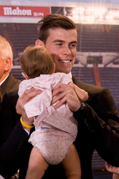 Emma Rhys-Jones tweet media