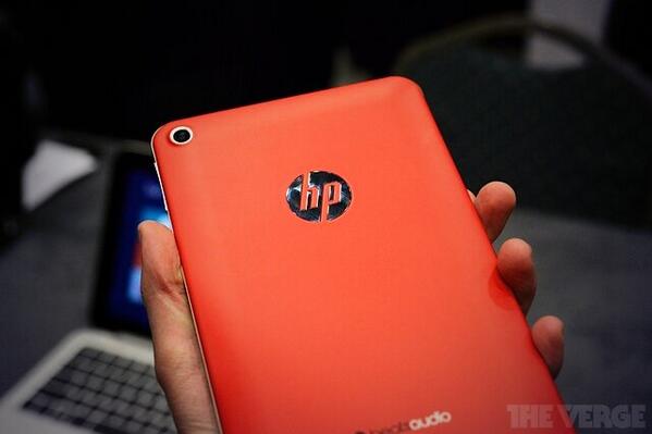 GabrielaMorenoG's tweet photo. La nueva tablet HP Slate 7 pesa menos que 4 manzanas medianas! Gánate una para navidad haciendo RT o #GanaHPslate7 http://t.co/kbyQgksjsZ