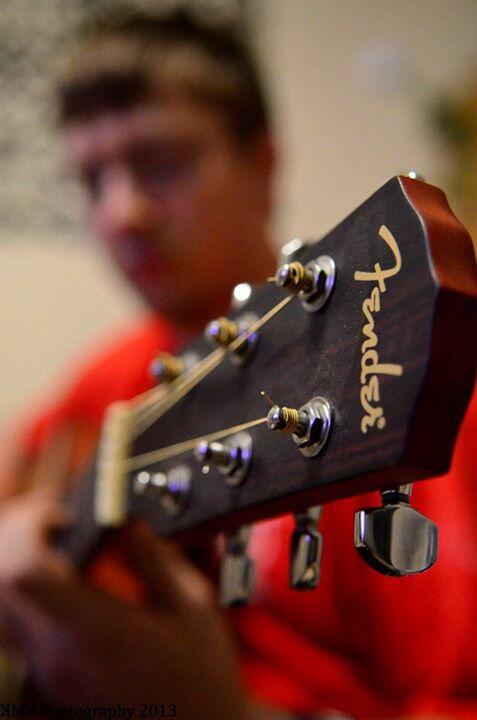 kmk_photography's tweet photo. Patrick #fender #guitar #brother http://t.co/o4Nt3lWJie