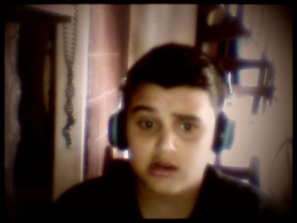JotaSadi's tweet photo. ja yo ymicorte nuevo jajaja #webcamtoy http://t.co/McGpZxZCBD