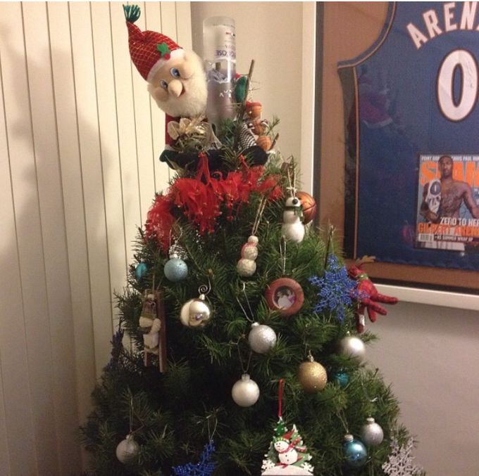 This is her tree lol its dope but u know the TU is real lol http://t.co/Ilsers34AQ