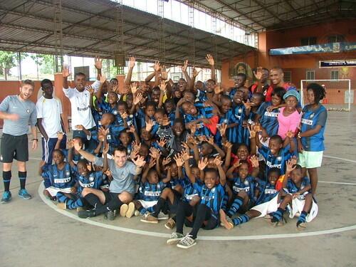 AmicInterCampus's tweet photo. Una buona giornata da Inter Campus Congo ♥

Pagina facebook al link: https://t.co/hF8xuP8zJl … http://t.co/CHRaTJCMIT http://t.co/MS3EQslqLA