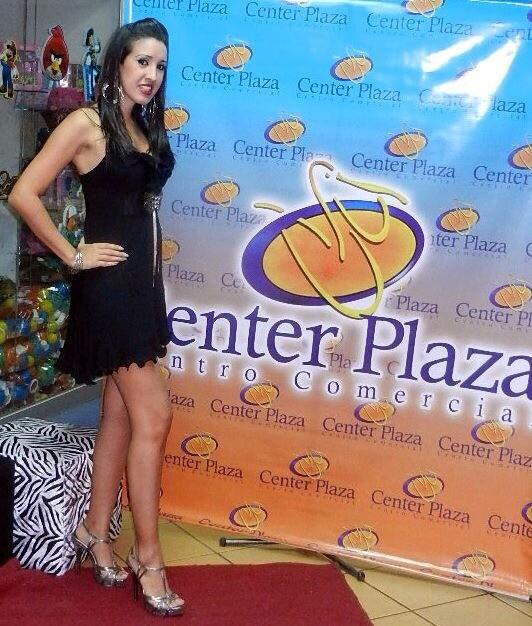 RaimiRios's tweet photo. Fiesta de Navidad del @CCCenterPlaza http://t.co/CZsvnfiEE8