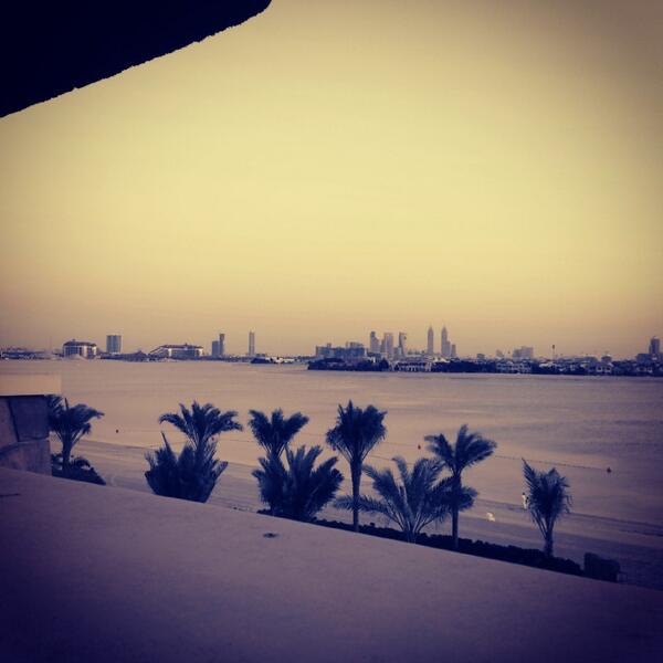FlaviaLoggia's tweet photo. #dubaiexpo2013 http://t.co/L2qUap8Tt6