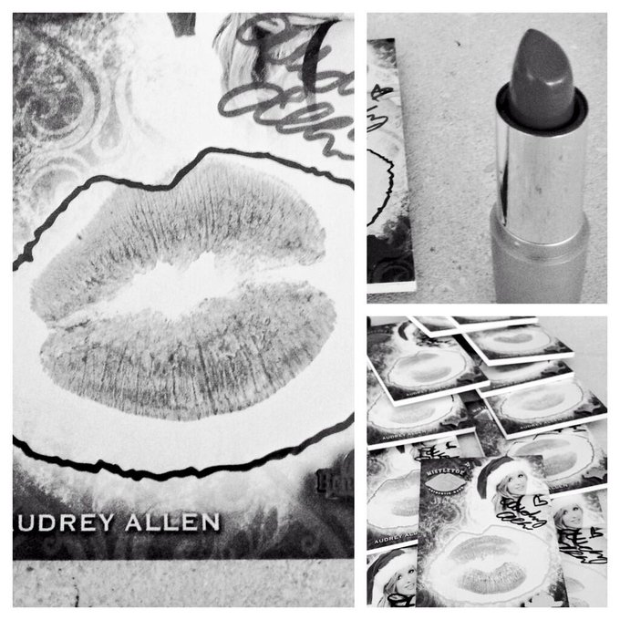 My lips got a workout on these kiss cards!
If you'd like to get a smooch from me, go to http://t.co/fXvCQYFyUL