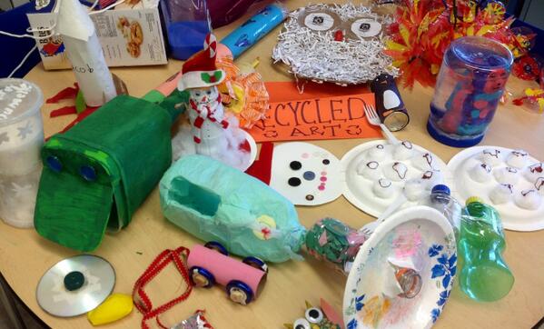 KDPteacher123's tweet photo. Second graders did an awesome job on their creative recycled art! #mannschool http://t.co/wMYww1H3d7