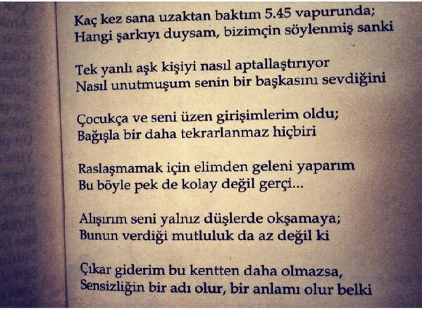Tek yanlı aşk kişiyi nasıl aptallaştırıyor.. Nasıl unutmuşum senin bir başkasını sevdiğini...