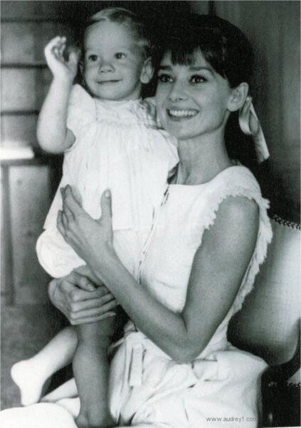 ClassicActors's tweet photo. Audrey Hepburn with her son Sean. http://t.co/qMEEkqrGaT