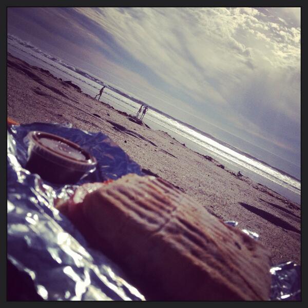 gareems's tweet image. Winter break done right👌 #Home #BlueTable #Beach