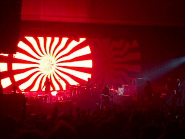 mixedtapefr's tweet photo. Tjr aussi bon d'entendre un "gravityyy" de Brian Molko #specialk #O2Brixton #placebo http://t.co/x9yjSmnigy