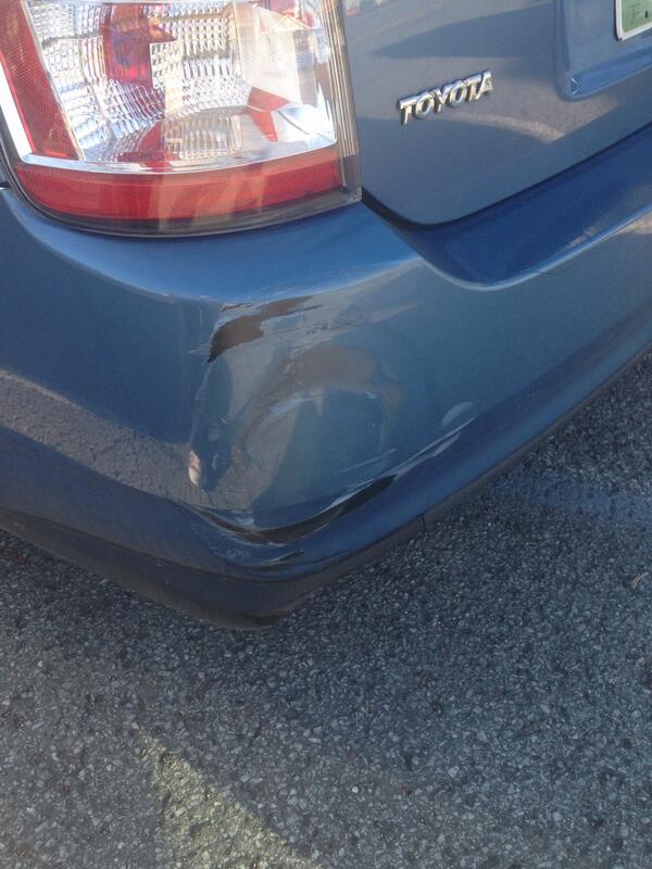 Reagans_tweets's tweet image. I feel like I was hit by a bus. Oh wait I was. #hitandrun #driverfail