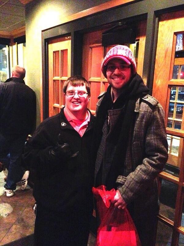 We were able to surprise this young man and great fan with a gift. Here is the story:
facebook.com/BigRedStore.Os…