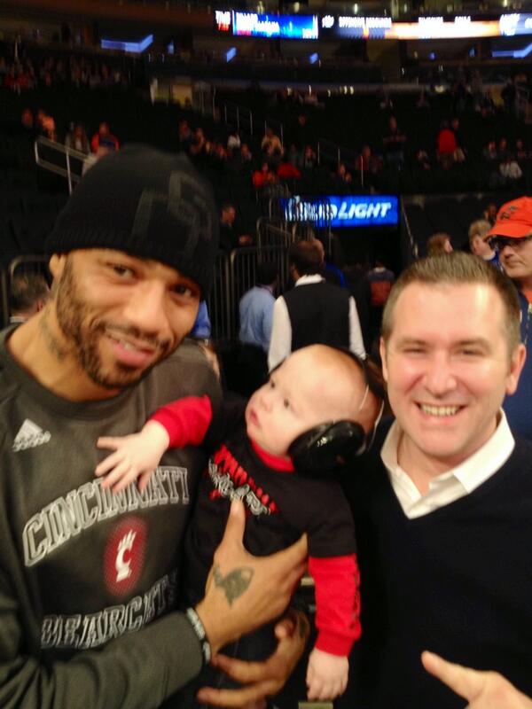 wew_iv's tweet photo. @KenyonMartinSr thanks for saying hello and taking the pic with my son. Go #Bearcats http://t.co/49TEHO3nzB