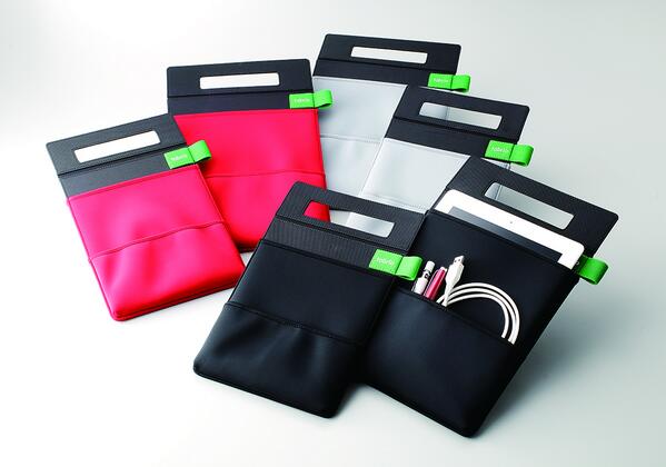 キングジム タブリオ は タブレットpcやケーブル 文房具などをまとめて収納できるケースです 伸縮性のあるソフト素材で 持ち運びしやすいハンドル付き Http T Co Lp4ui8yuhz Http T Co Cm28wzpk6z