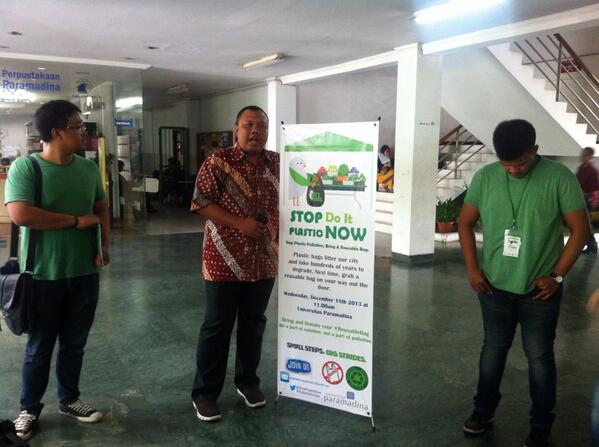 StopPlasticNow's tweet photo. Pak Hendry selaku ketua pelaksana memberikan kata sambutan di acara STOP PLASTIC NOW! http://t.co/WUuE1OZuqD