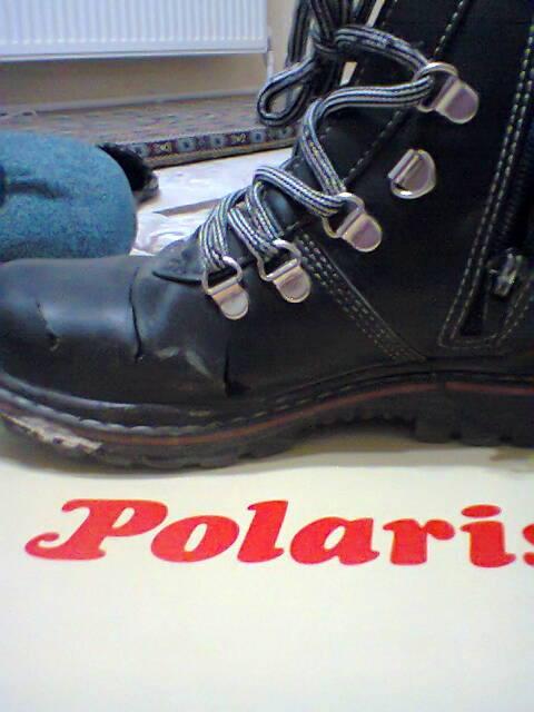 "Flo" mağazasından satın alınıp "12" günde bu hale gelen ayakkabı, yorum sizin