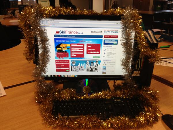 As the day draws near the office get more and more christmassy! tinyurl.com/oe9mexy