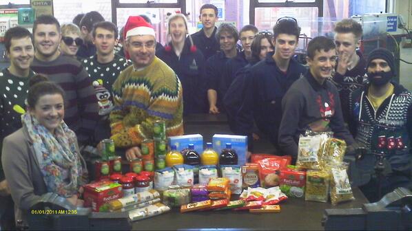 EngBoston's tweet image. Engineers in their Xmas jumpers raising money for the food bank in and around Boston. @bostoncollegeuk
