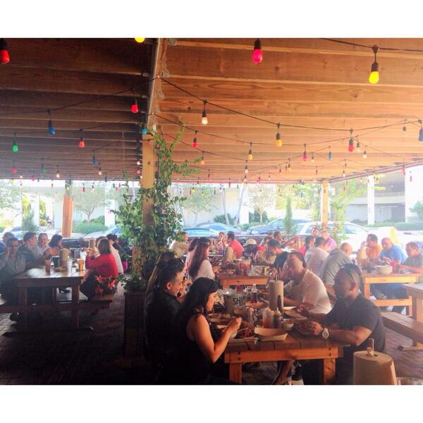 prideandjoybbq's tweet photo. Another perfect day for lunch in Pride and Joy BBQ's beer garden. #bbq #wynwood #beergarden #prideandjoy http://t.co/qVnX6l188u