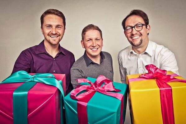 Surpreso_DE's tweet photo. Hier findet ihr Infos zu den Machern von #Surpreso http://t.co/kbGCa7w7il http://t.co/MwYpX19cwq