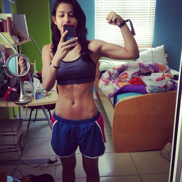amrl007's tweet photo. How you liking my guns? http://t.co/Gf2AKHMZH3