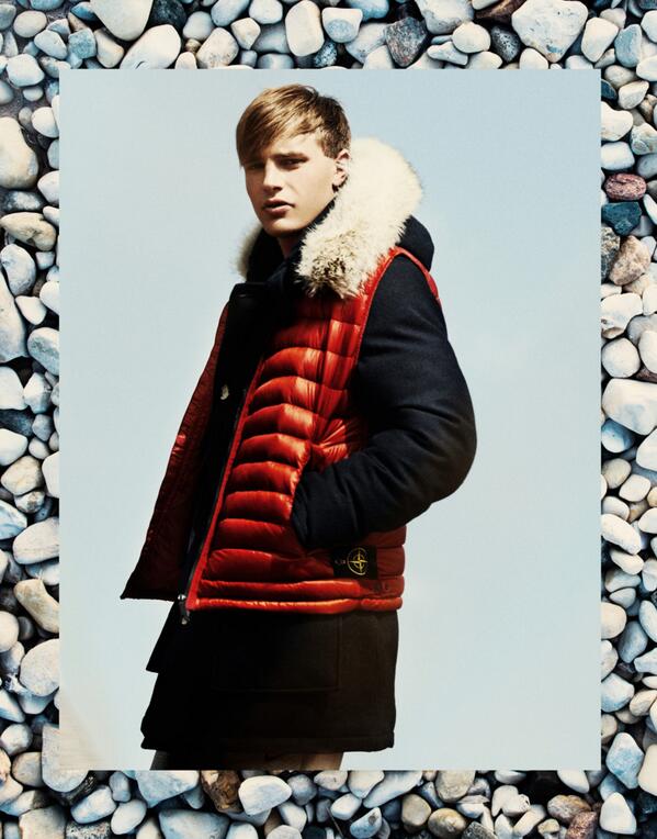 i_D's tweet photo. When it’s cold as ice and you’re not willing to sacrifice, you can turn to our top coats. http://t.co/639bzw2Rc5 http://t.co/aPq7nuNjR6